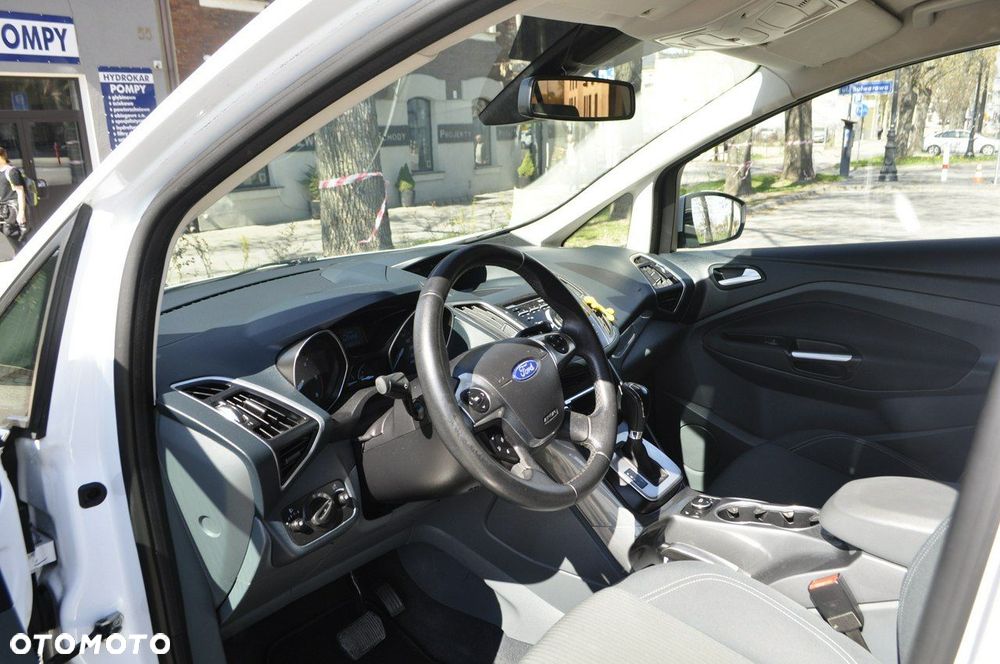 Ford Grand C-MAX - 12