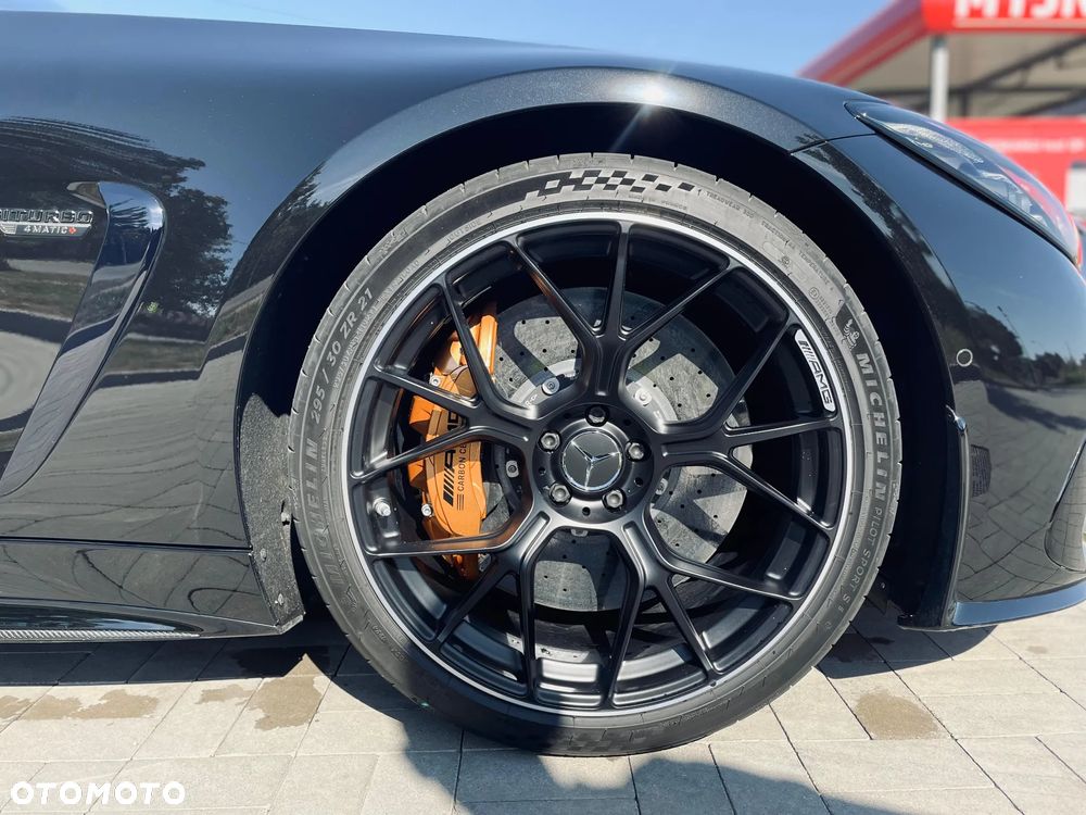 Mercedes-Benz AMG GT - 19