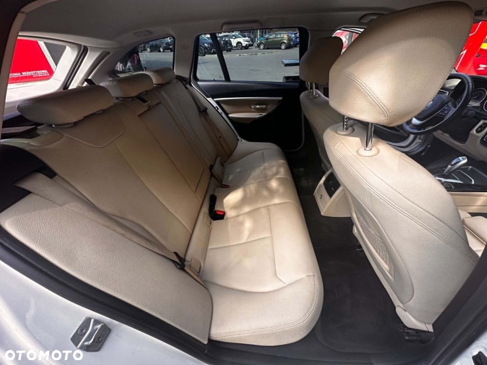 BMW Seria 3 320i Luxury Line sport - 15