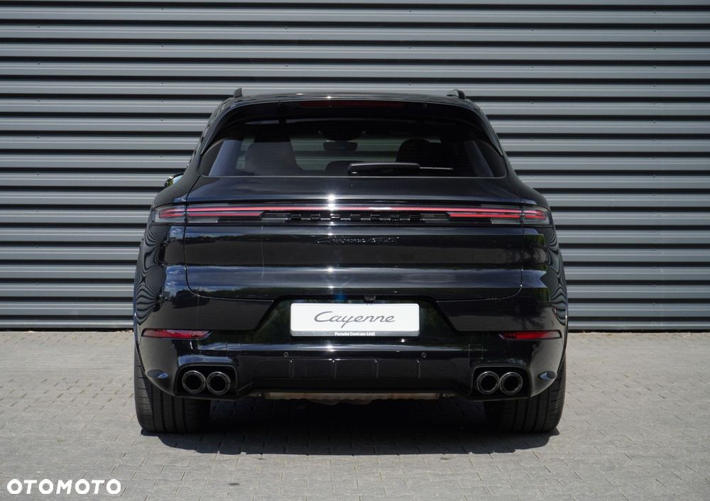 Porsche Cayenne GTS - 6