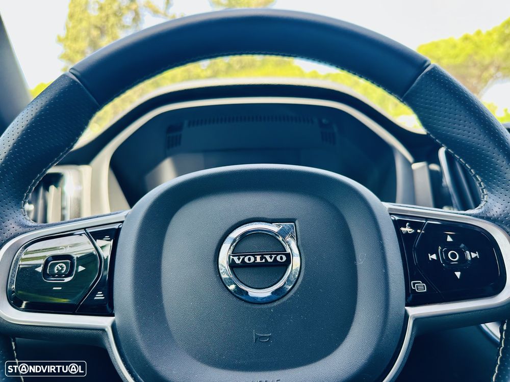 Volvo XC 60 2.0 D4 R-Design AWD - 35