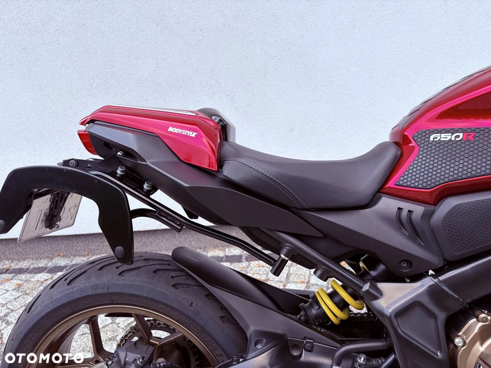 Honda CB - 24