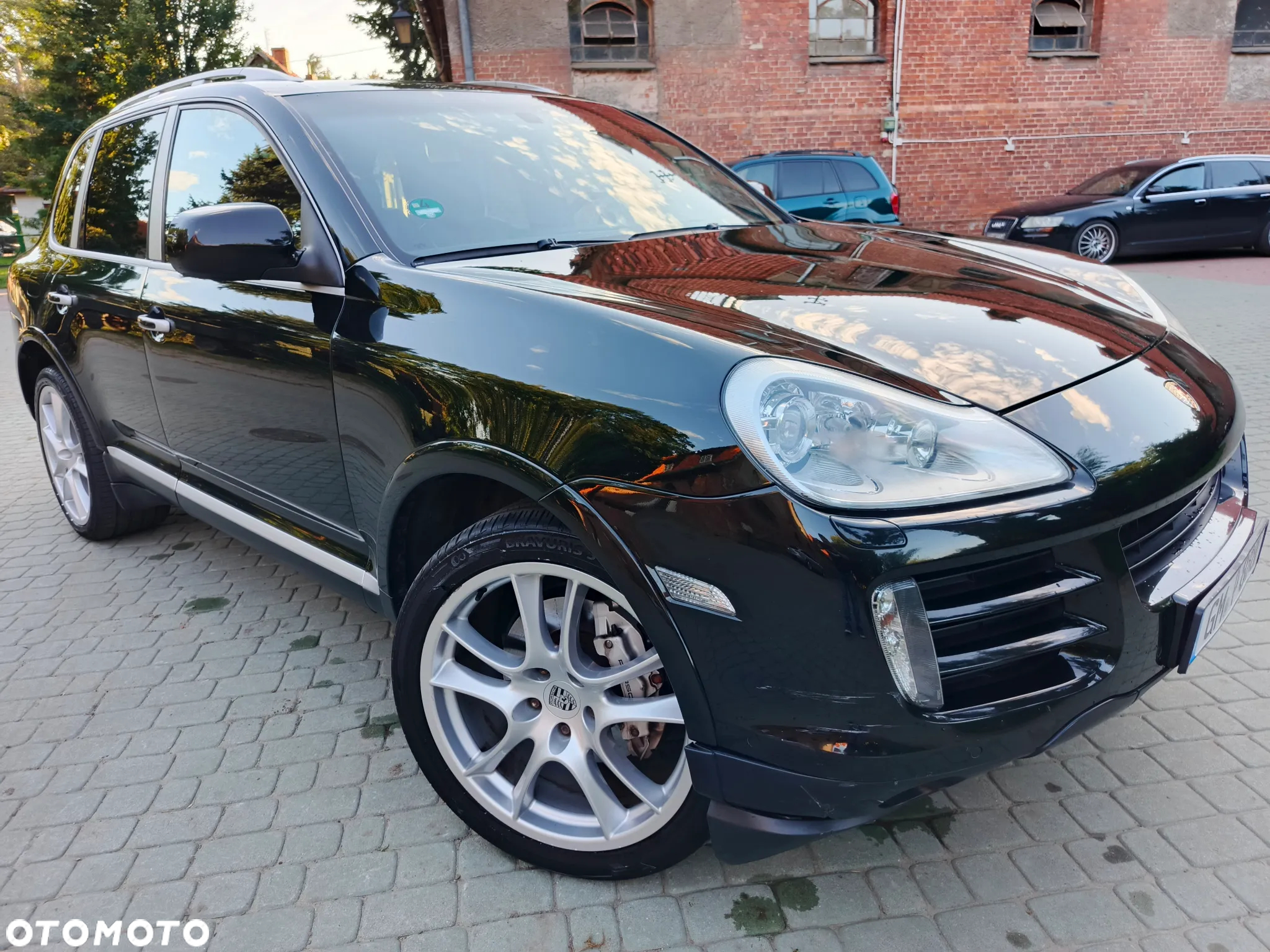 Porsche Cayenne - 12