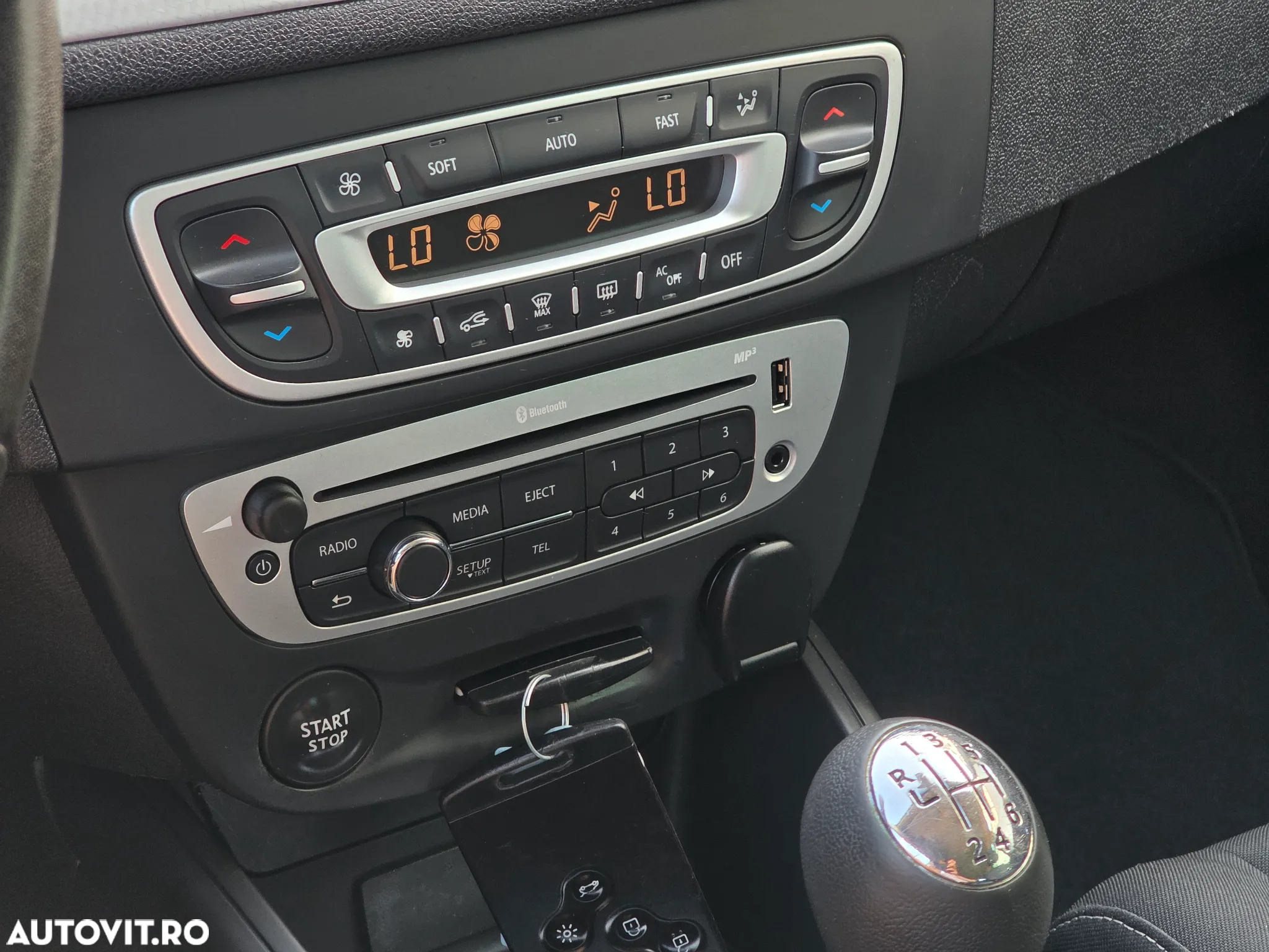 Renault Megane dCi 110 FAP LIMITED - 33