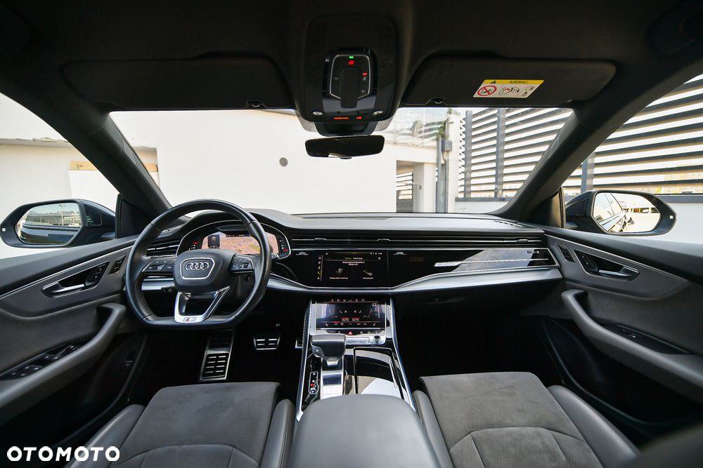Audi Q8 - 35