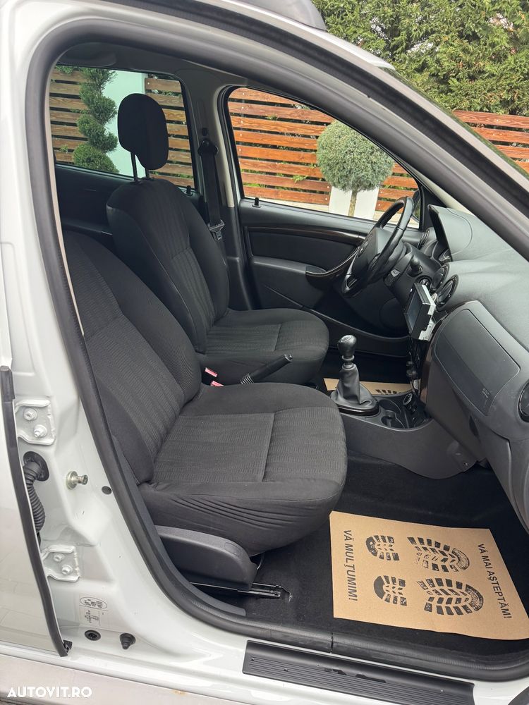 Dacia Duster dCi 110 FAP 4x4 Laureate - 11