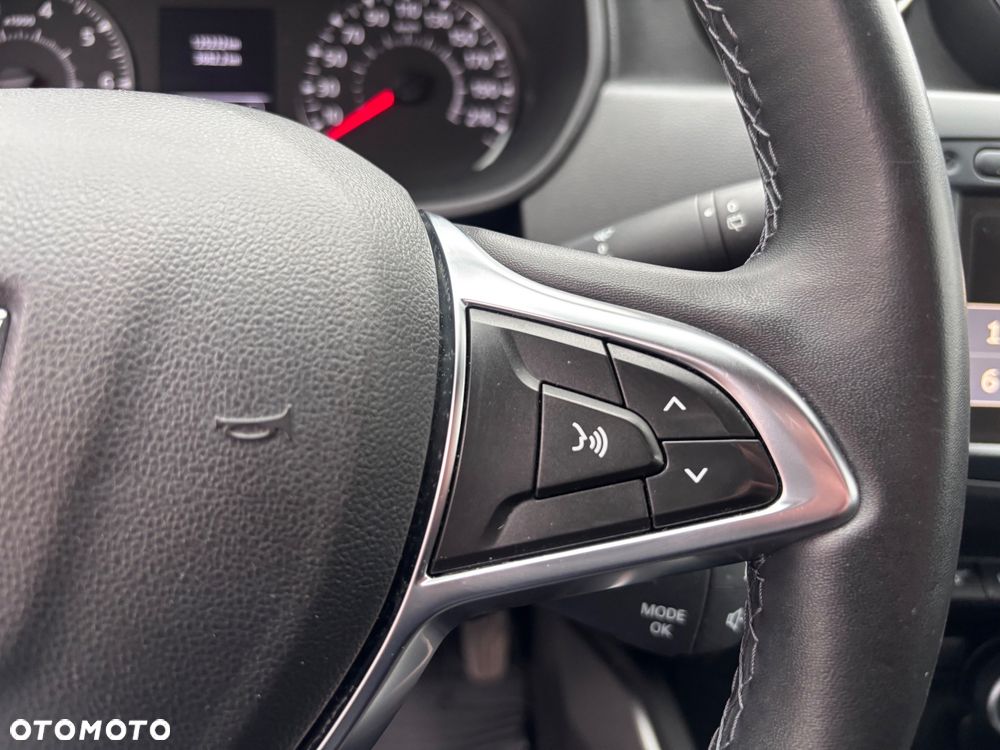 Dacia Duster 1.6 SCe Prestige - 22