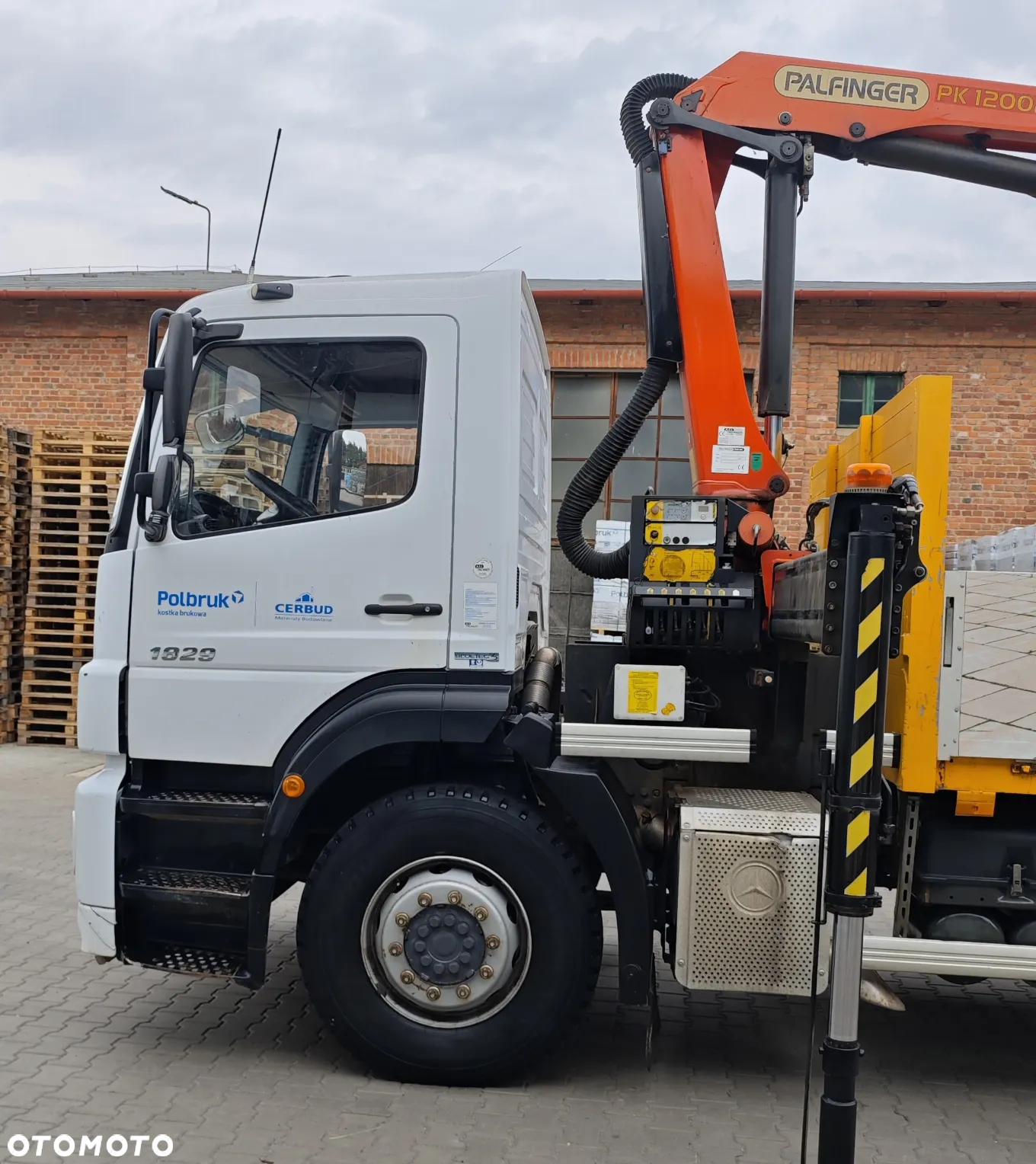 Mercedes-Benz Axor - 7