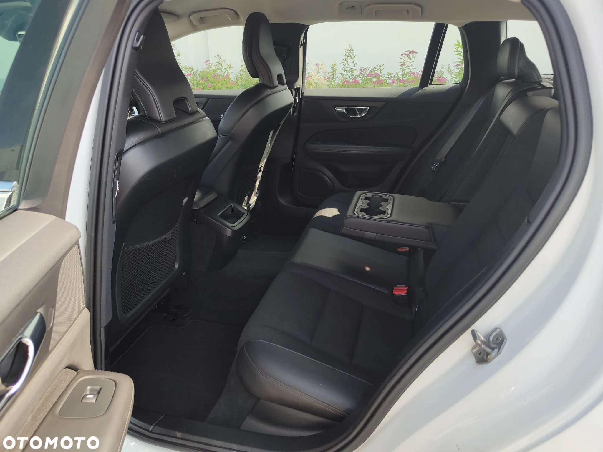 Volvo V60 D4 Geartronic Momentum Pro - 14