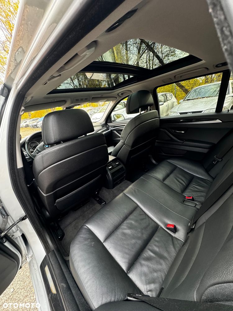 BMW Seria 5 525d xDrive Touring Sport-Aut Luxury Line - 6