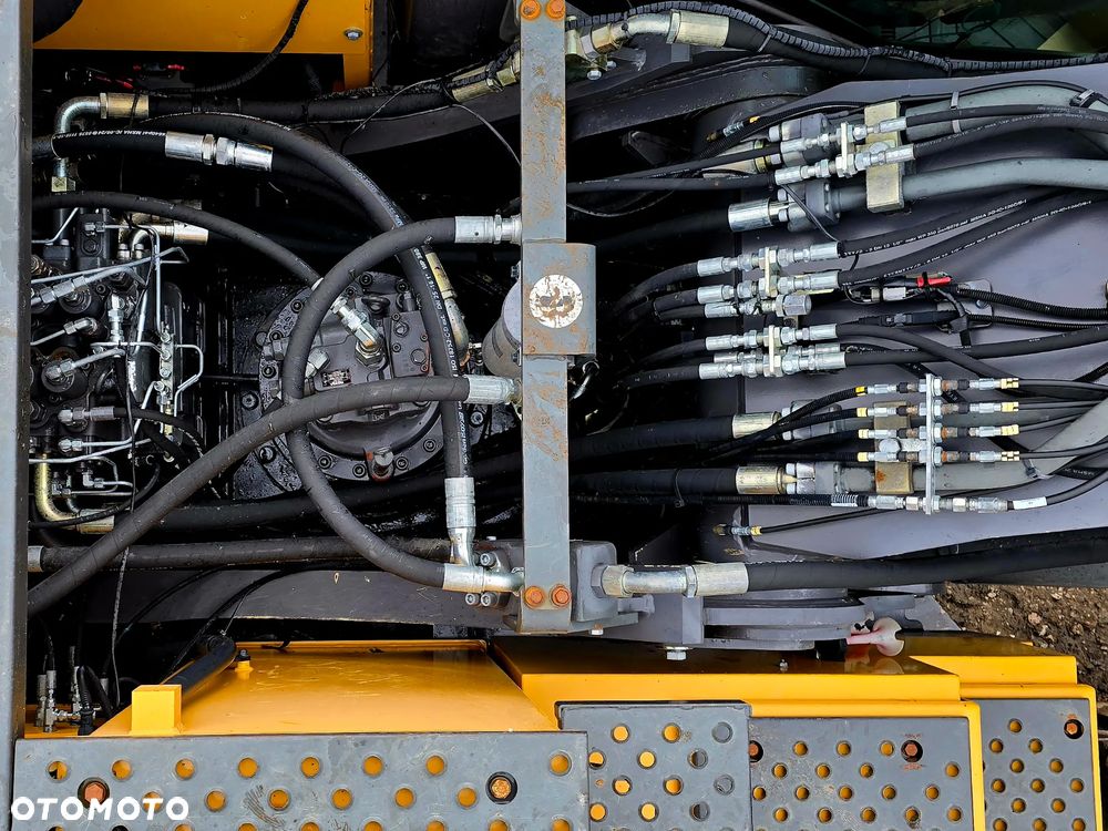 Volvo EC 250 EL - 33