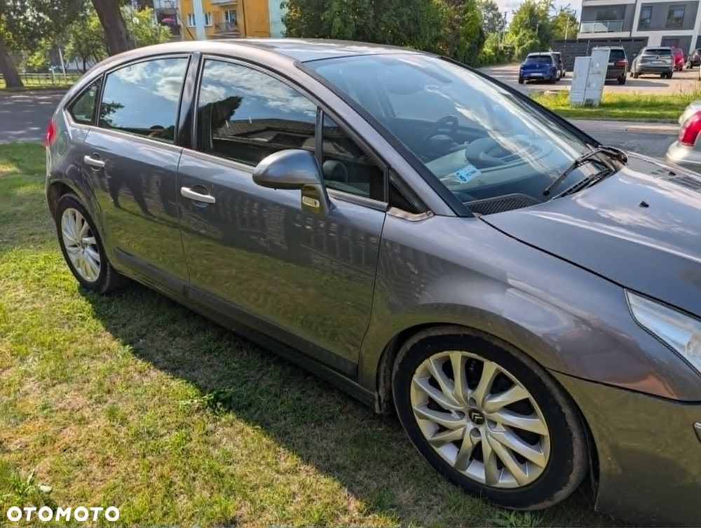 Citroën C4 2.0 HDi Exclusive - 8