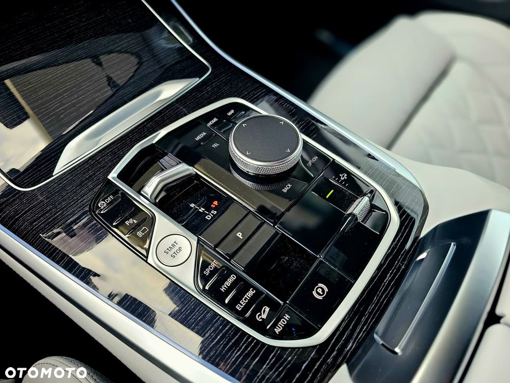 BMW X5 xDrive50e - 31