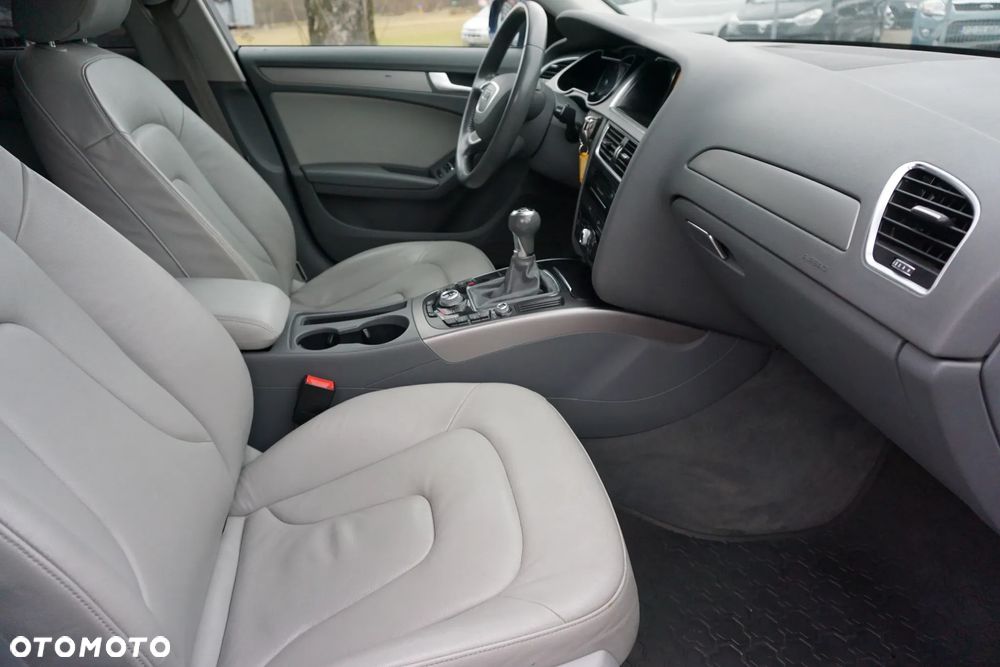 Audi A4 Avant - 16