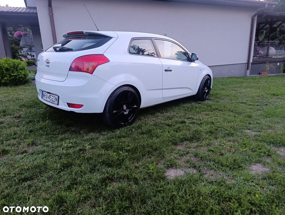 Kia ProCeed - 5