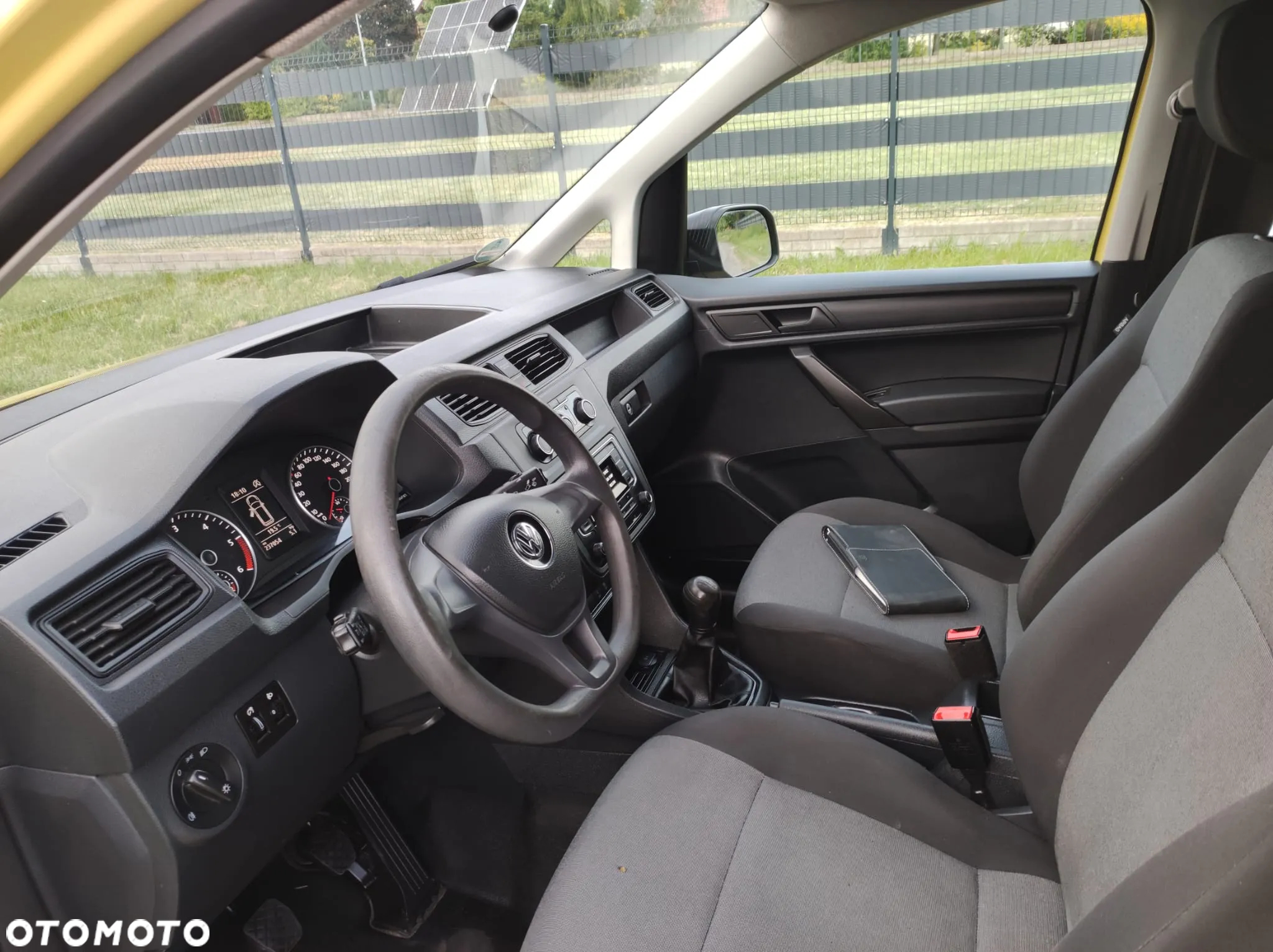 Volkswagen Caddy Maxi - 16