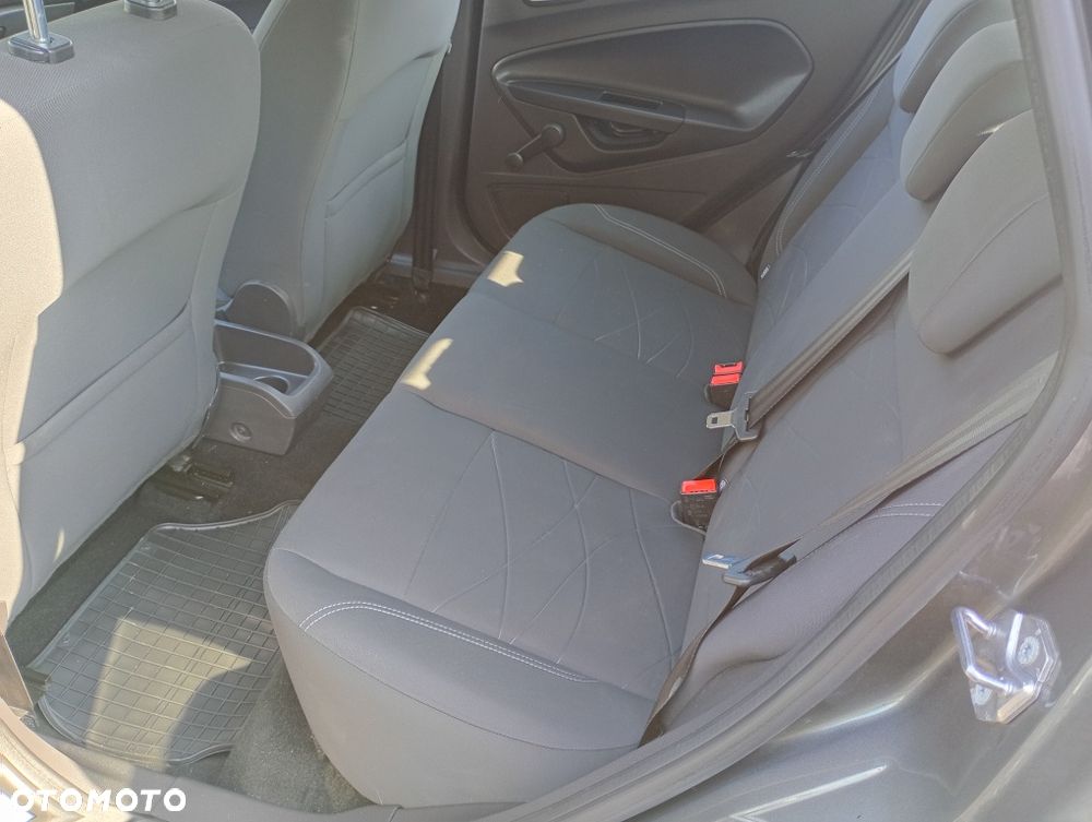 Ford Fiesta - 7