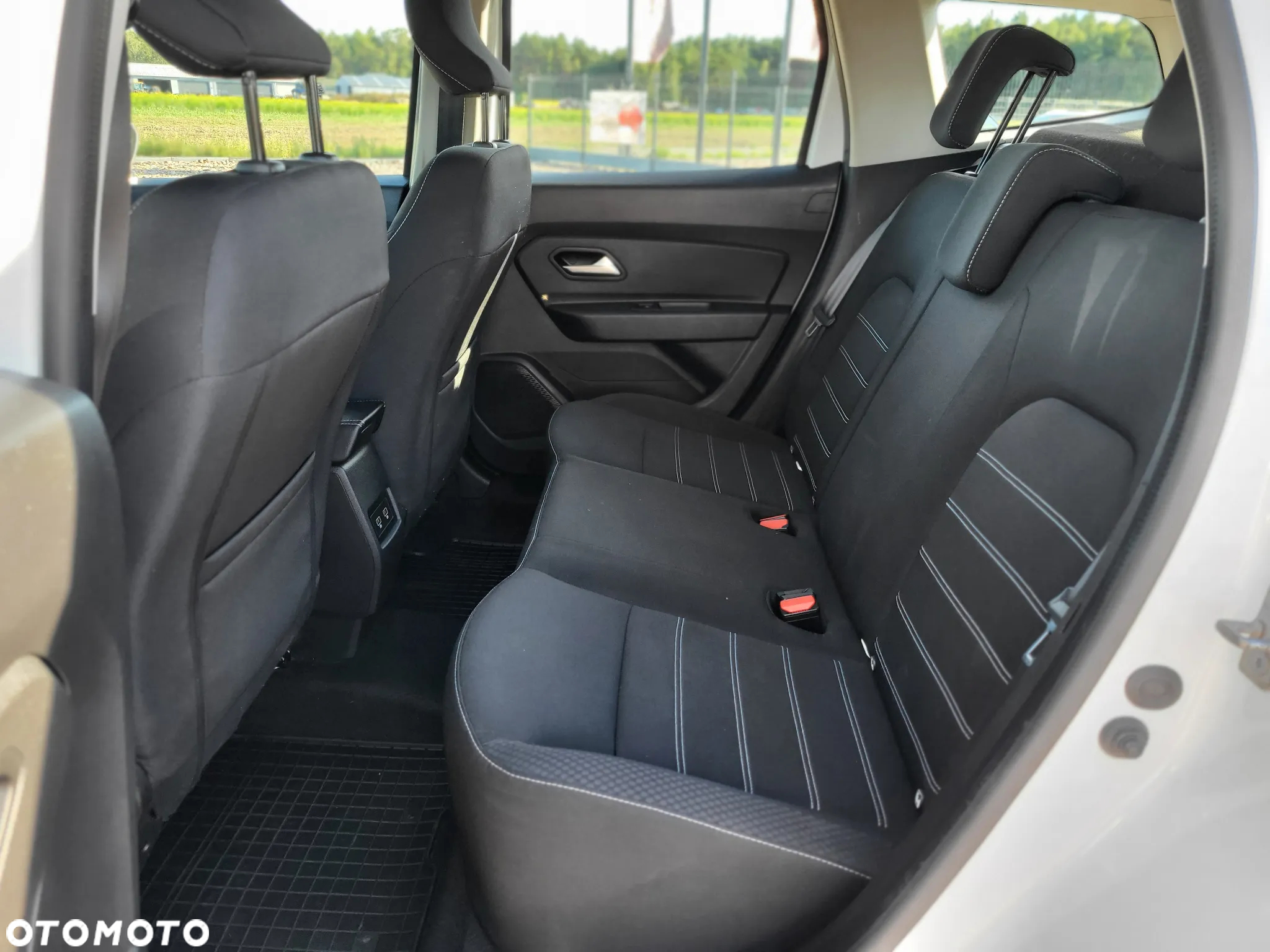 Dacia Duster 1.0 TCe Comfort - 17