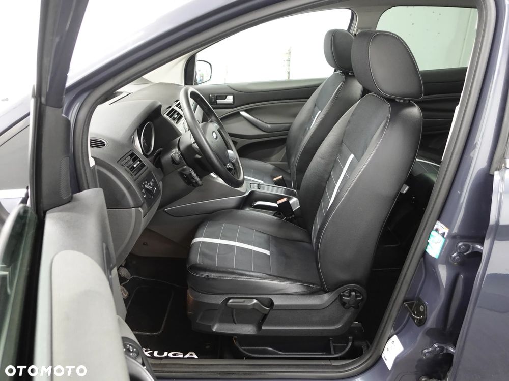 Ford Kuga - 19