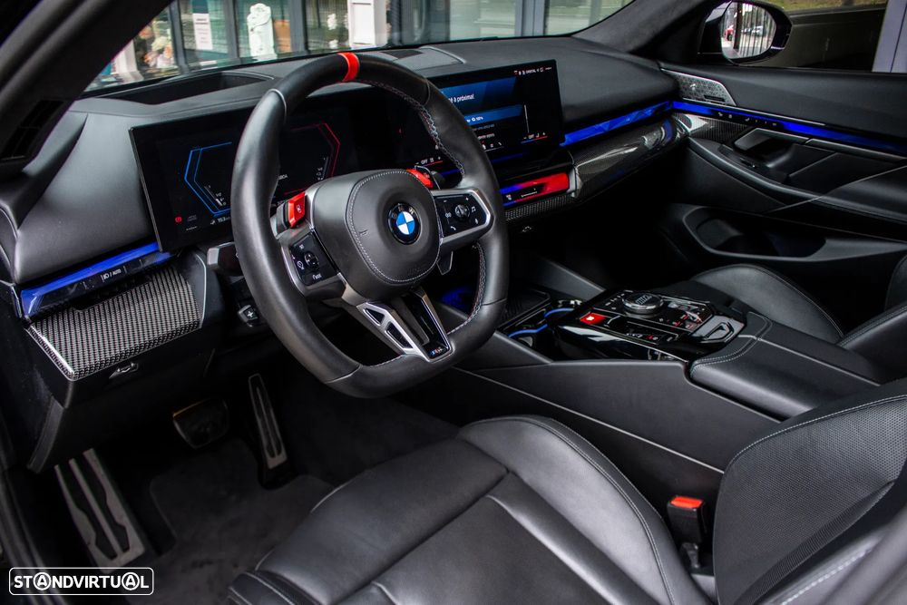 BMW M5 xDrive - 31