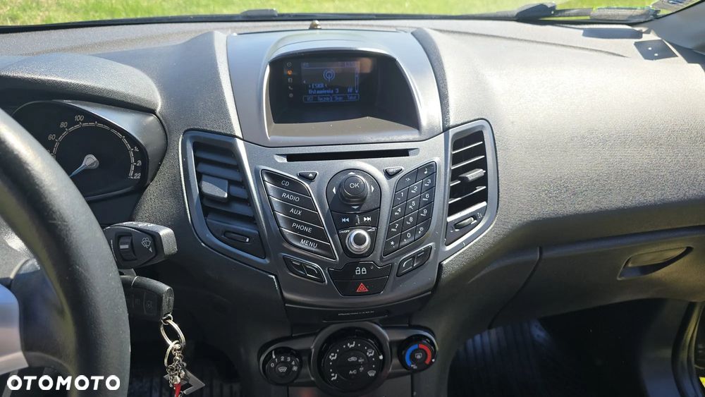 Ford Fiesta - 16