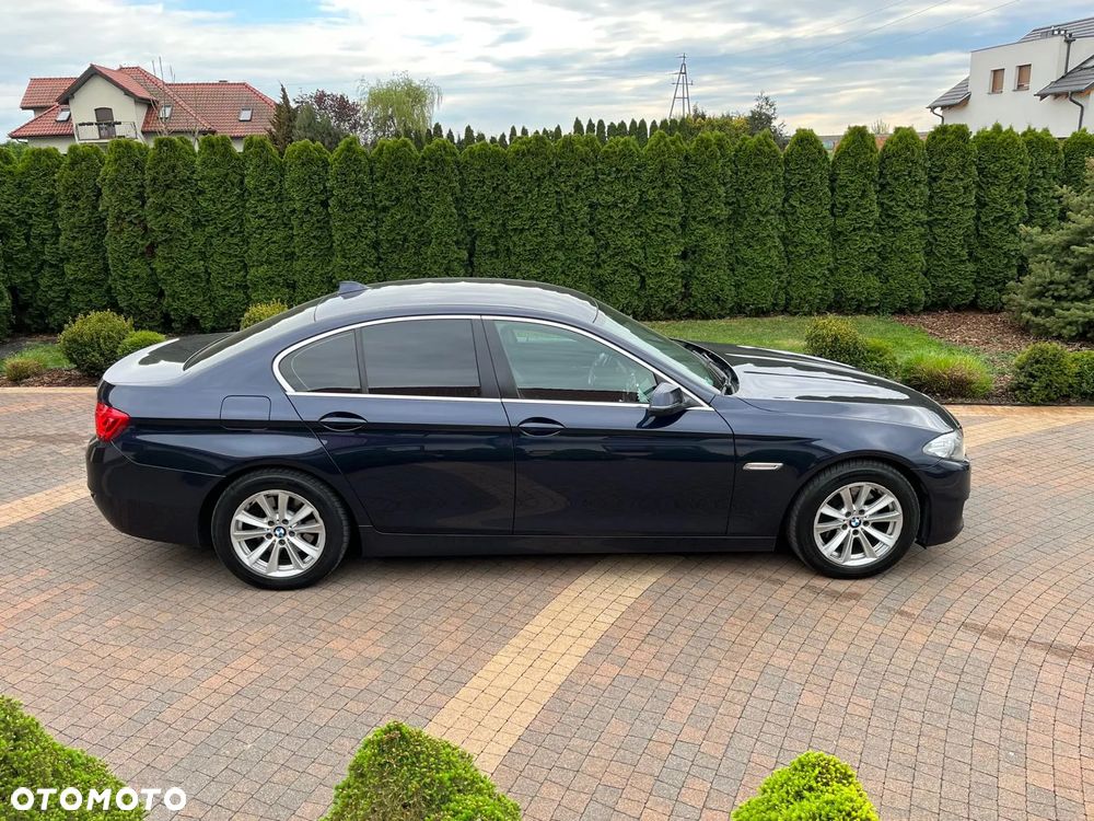 BMW Seria 5 520d xDrive Luxury Line - 3