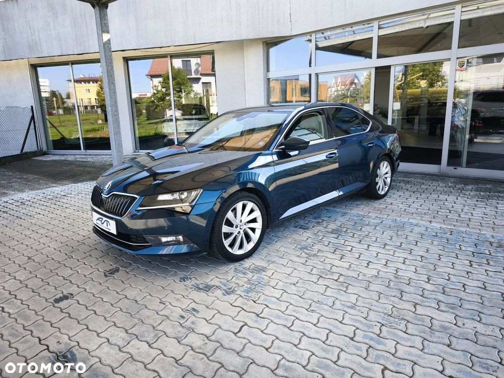 Skoda Superb 2.0 TDI Style - 3