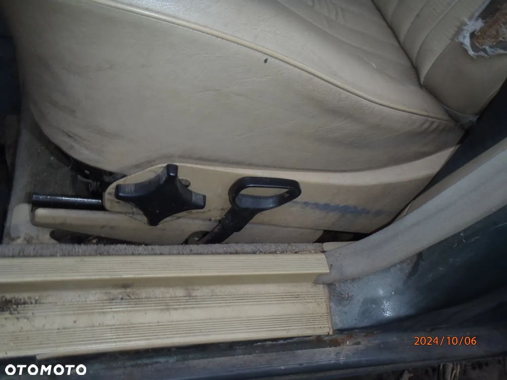 fotel kanapa tapicerka obicie boczek podłokietnik zagłówek skóra mercedes w 124 w124 - 19