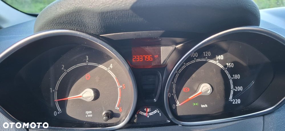 Ford Fiesta 1.4 TDCi Trend - 28