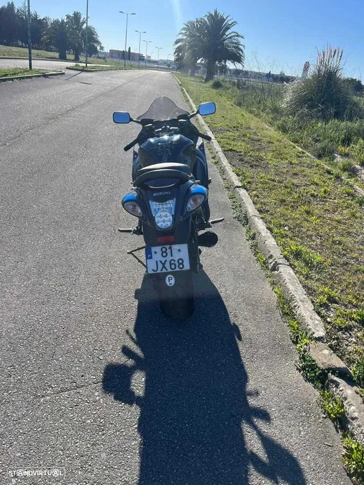 Suzuki Hayabusa - 2