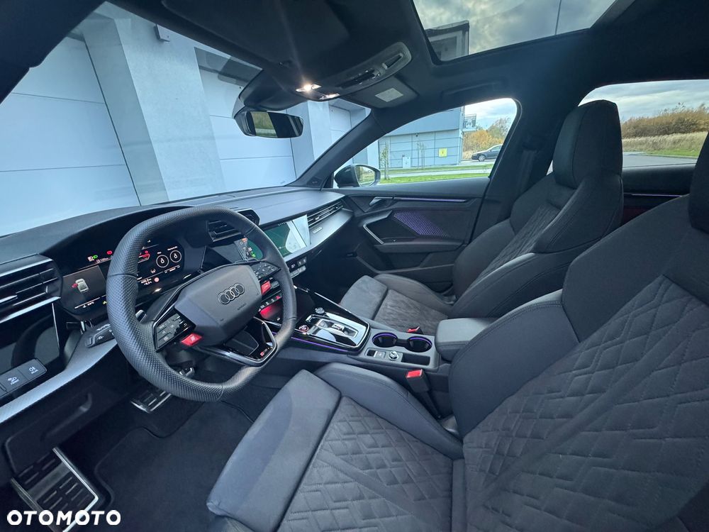 Audi RS3 Limousine - 2