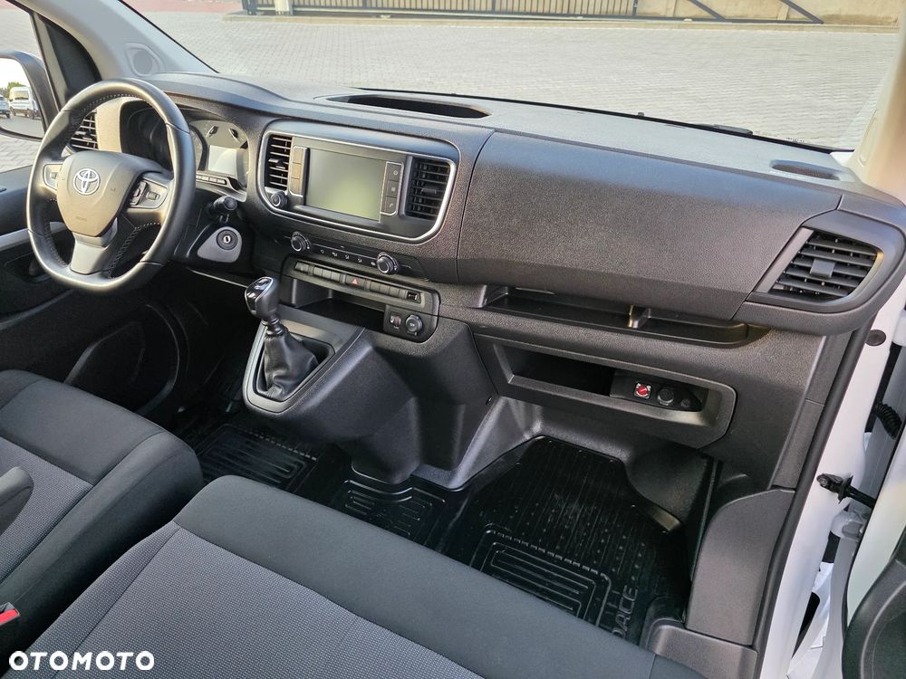 Toyota PROACE BRYGADOWY 6 OSOBOWY DOP. ŁADOWNOŚĆ: 1211kg 2.0 144 KM KRAJOWY 100% BEZWYPADKOWY I WŁAŚCICIEL MAŁY PRZEBIEG - 31