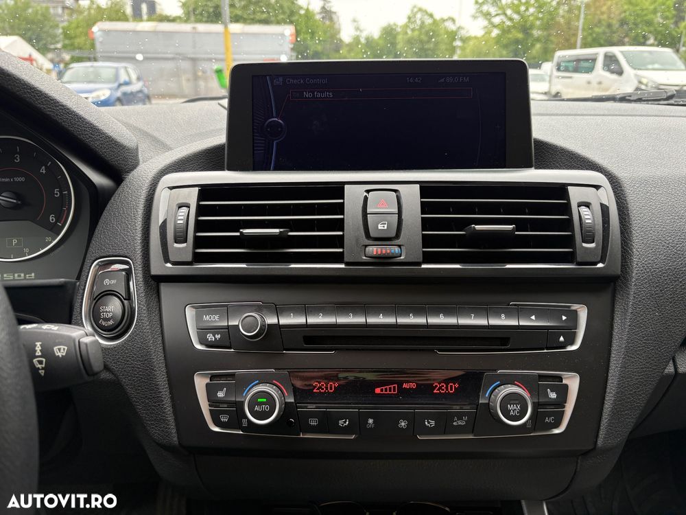 BMW Seria 1 120d Sport-Aut. Sport Line - 33