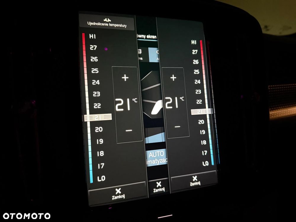 Volvo XC 40 T3 R-Design - 31