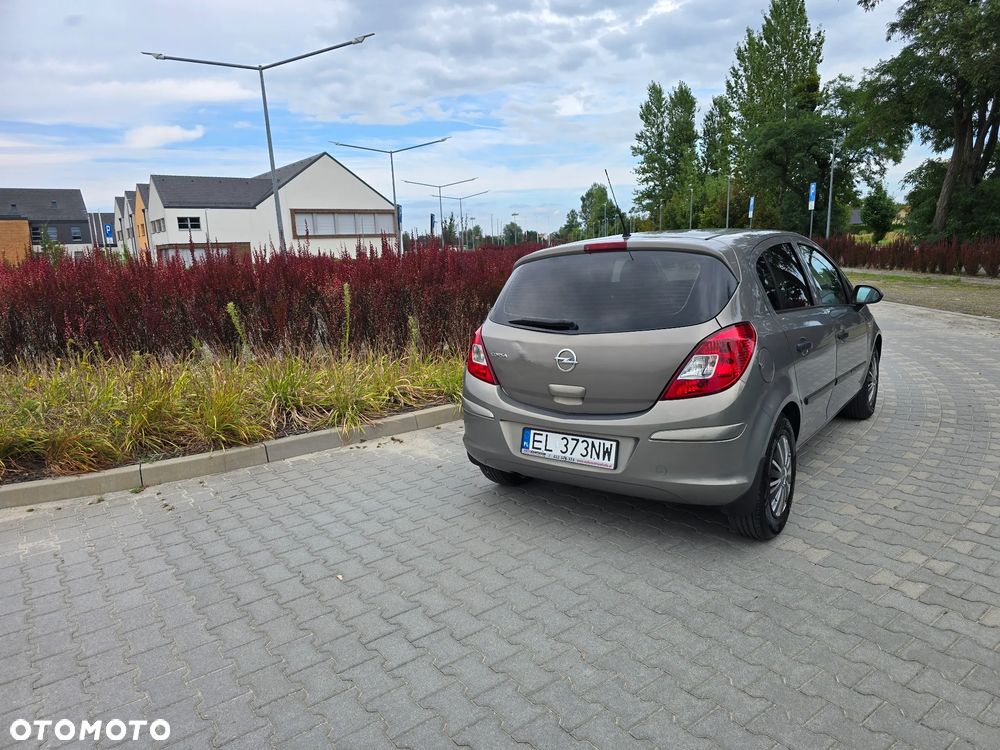 Opel Corsa 1.2 16V Enjoy - 3