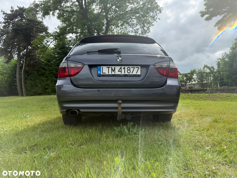 BMW Seria 3 320d - 8