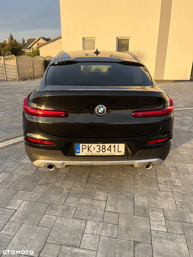 BMW X4 xDrive20d xLine sport - 4