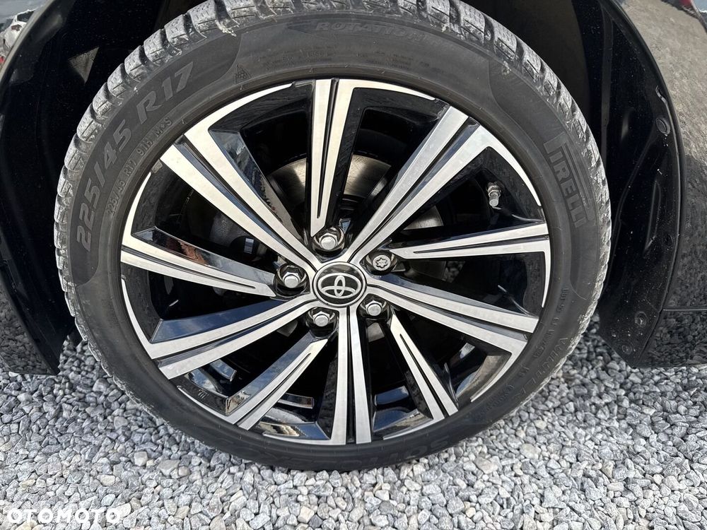 Toyota Corolla 1.8 Hybrid Comfort - 17