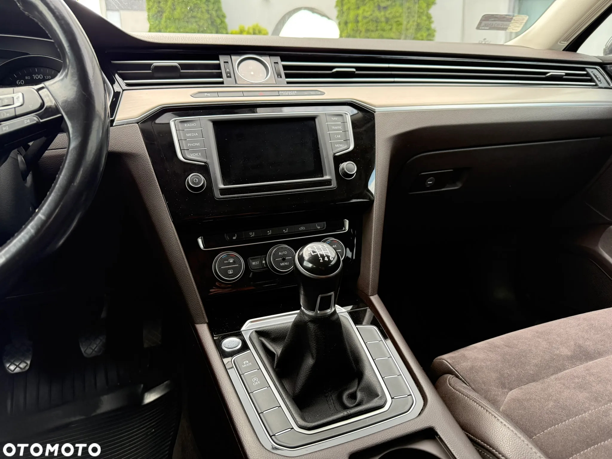 Volkswagen Passat 2.0 TDI BMT Highline - 20