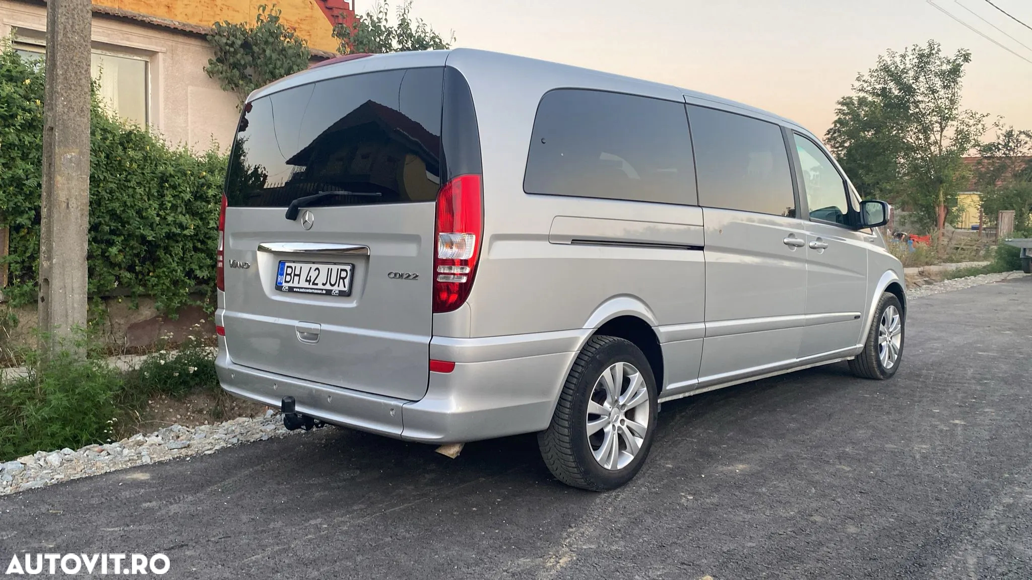 Mercedes-Benz Viano 2.2 CDI DPF extralang 4Matic Automatik Ambiente Edition - 2