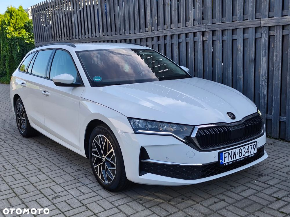 Skoda Octavia 2.0 TDI Edition 130 Selection DSG - 1