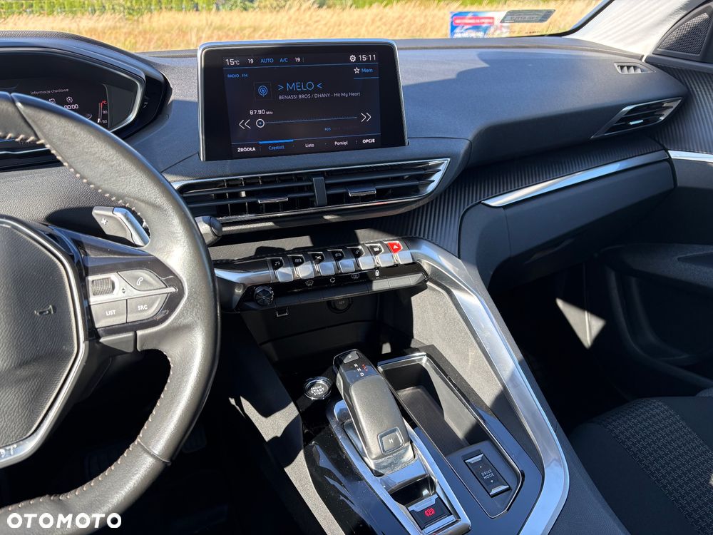 Peugeot 3008 1.2 PureTech Active Pack S&S EAT8 - 21
