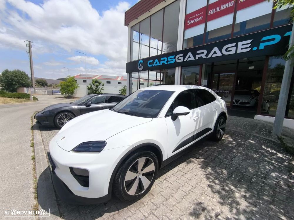 Porsche Macan Electric - 1