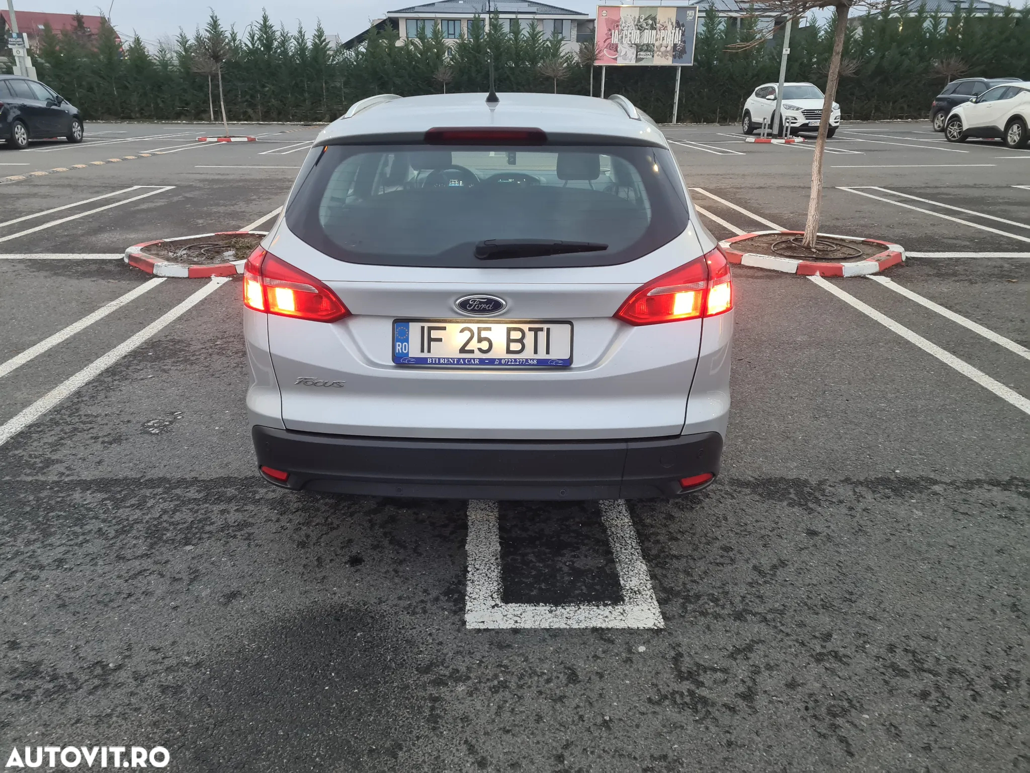 Ford Focus Turnier 1.5 EcoBlue Start-Stopp-System Aut. ACTIVE VIGNALE - 3