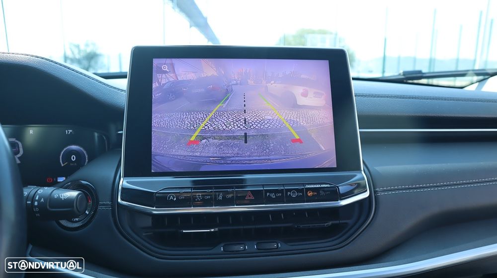 Jeep Compass 1.3 T Limited DCT - 42