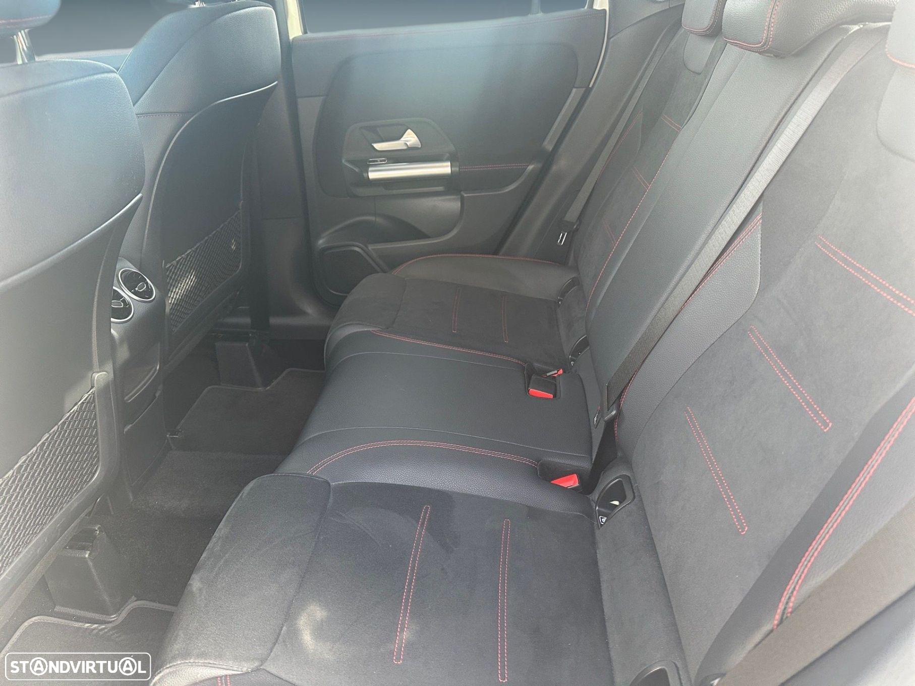 Mercedes-Benz GLA 250 e AMG Line - 9