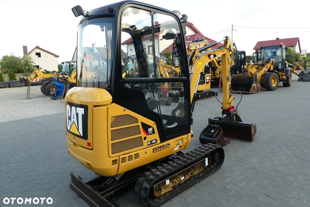 Caterpillar 301,7D Z NIEMIEC DWIE ŁYŻKI - 5