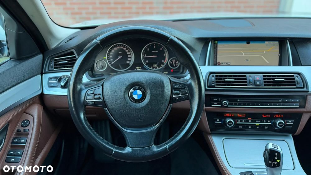 BMW Seria 5 520d xDrive Luxury Line - 24