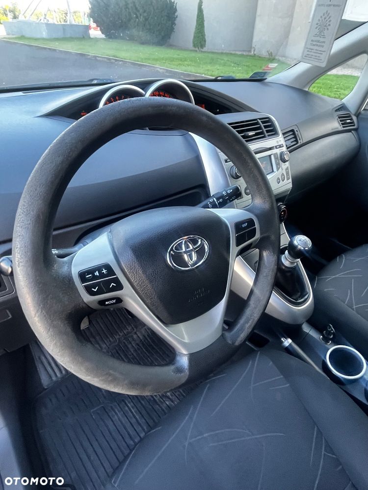 Toyota Verso 1.6 Luna EU5 - 9