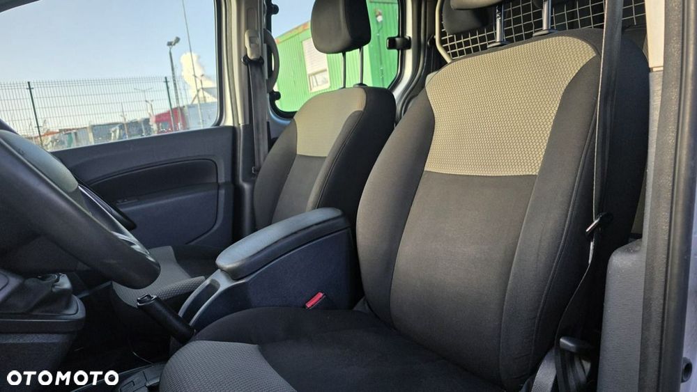 Renault Kangoo - 16